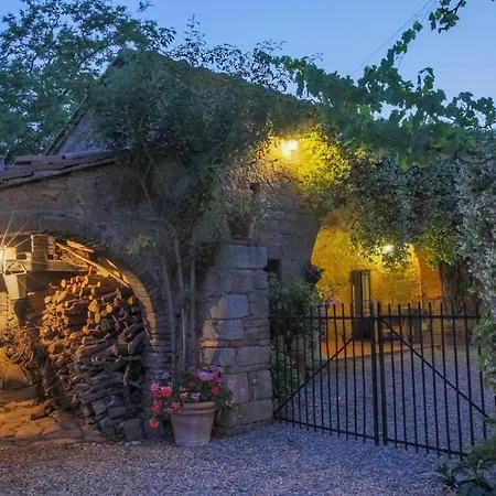 Degli Archi Willa *